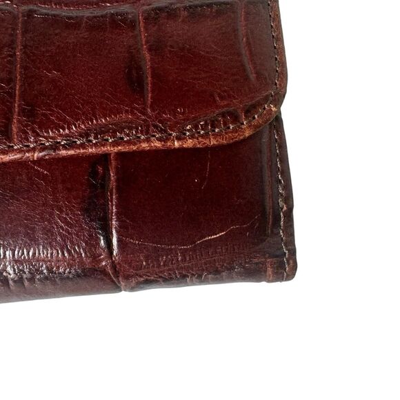 Fossil Snap Close Reddish Brown Crocodile Print Embossed Leather Wallet 7.25x4in - Picture 3 of 15